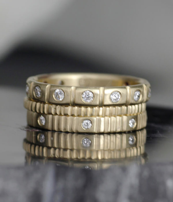 whit diamond crenelated three ring stacking set