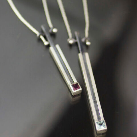 two stripes pendant with square stones close up