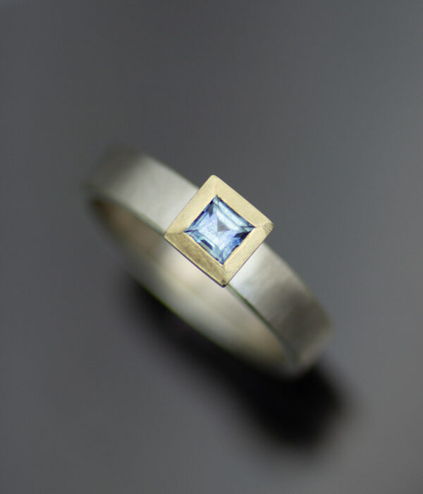 Square Mixed Metals Modern Wedding Band With Sapphire And Yellow Gold 1 Scaled